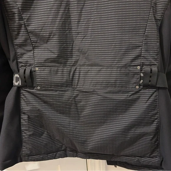 The north face sport winter jacket. - Picture 5 of 9
